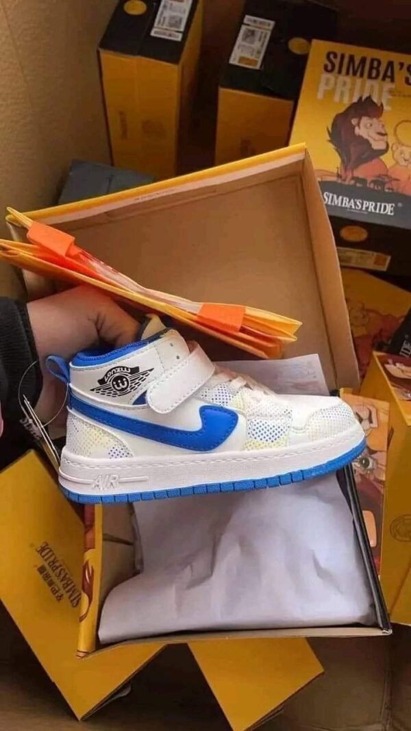 Buy Cheap Wholesale Mixed Shoes Pallets for Beginners - Liquidation Pallet - Image 9