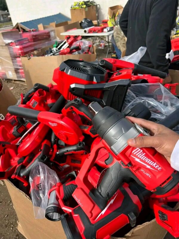 Milwaukee Tool Pallets For Sale - Wholesale Pallet Liquidation - Image 6