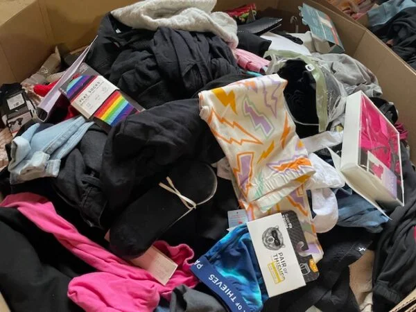 clothing liquidation pallets