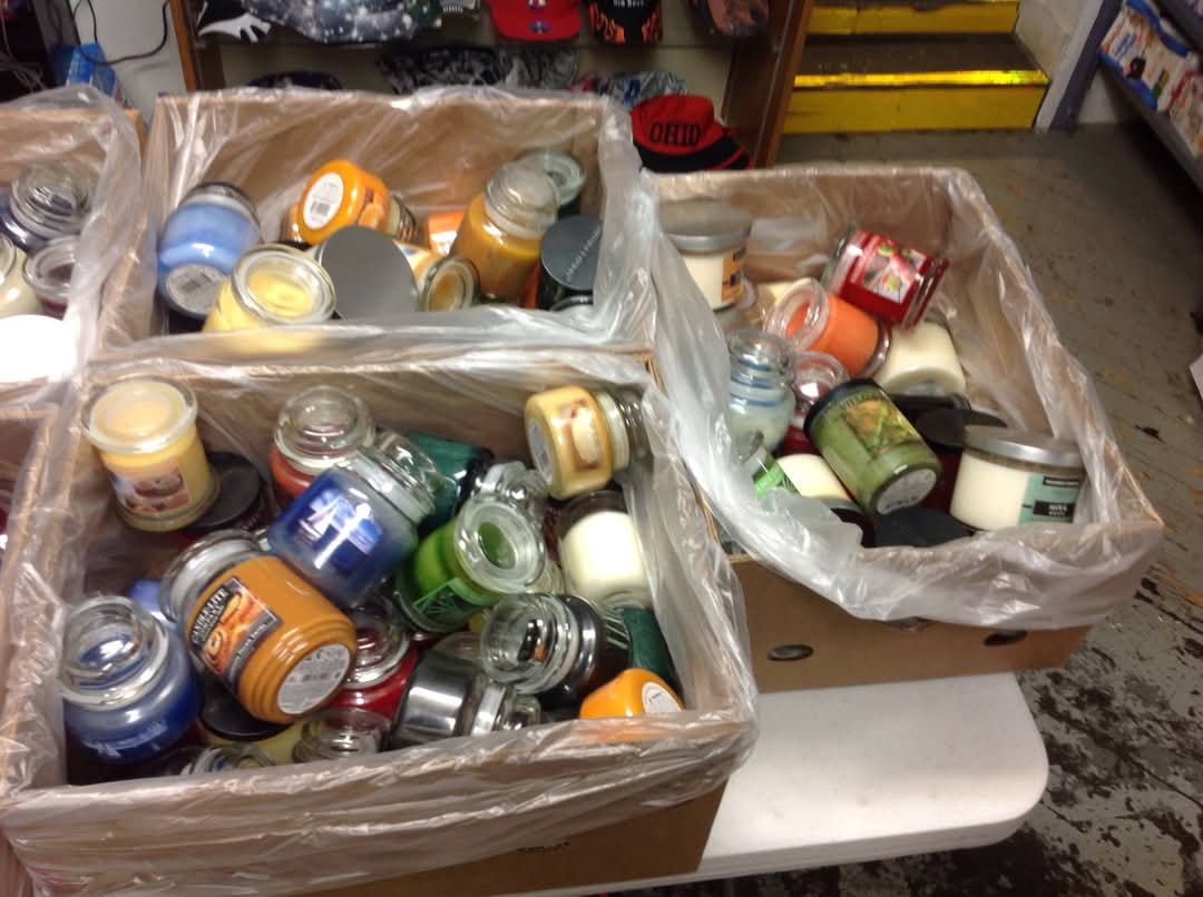 High-Return Yankee Candle Wholesale Pallets - Cheap Yankee Candles Liquidation Pallets - Image 10