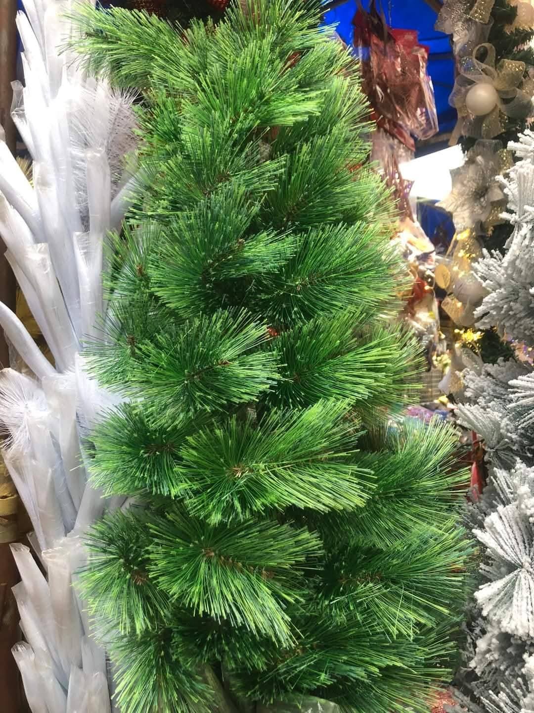 christmas tree skirt liquidation pallets