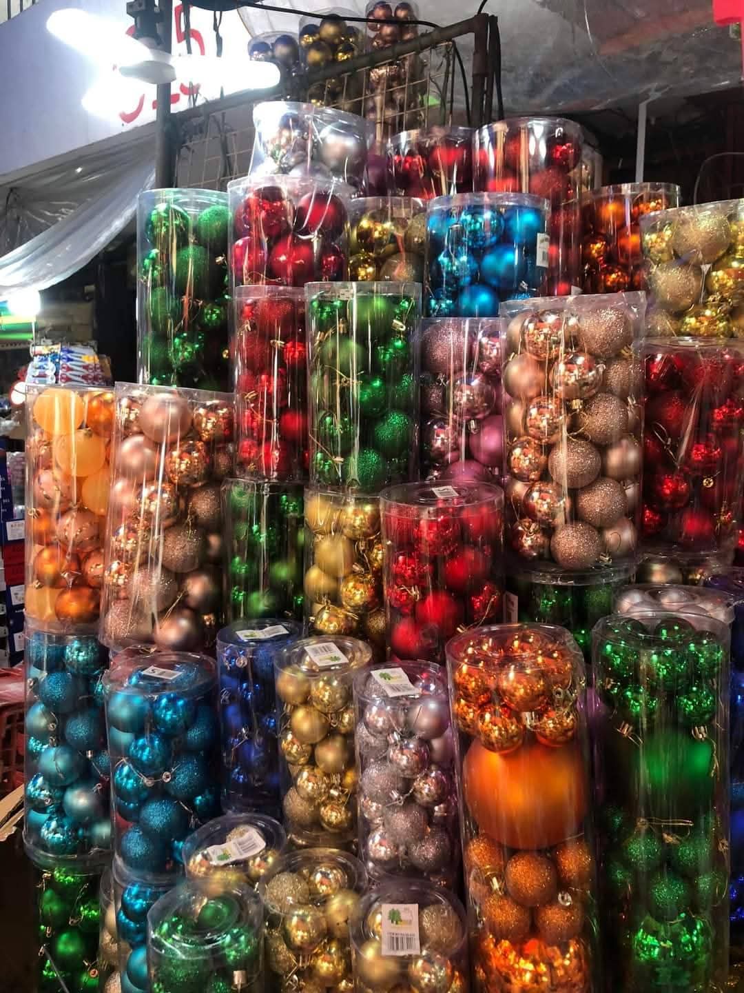 Buy Christmas Tree Skirt Liquidation Pallets - wholesale pallets - Image 6