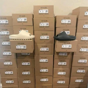 Buy Yeezy Slides Pallets for sale- Wholesale Pallet Liquidation - Image 2